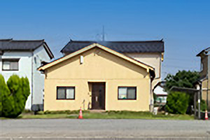SVO中高英数教室（通称：イエローハウス）正面